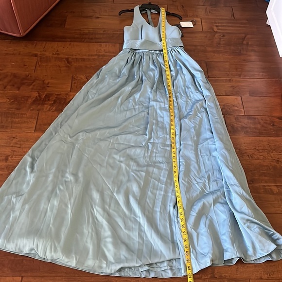 NWT VERA WANG V Neck Halter Gown with Sash Maxi  Bridesmaids Dress Size 4 - Picture 8 of 11